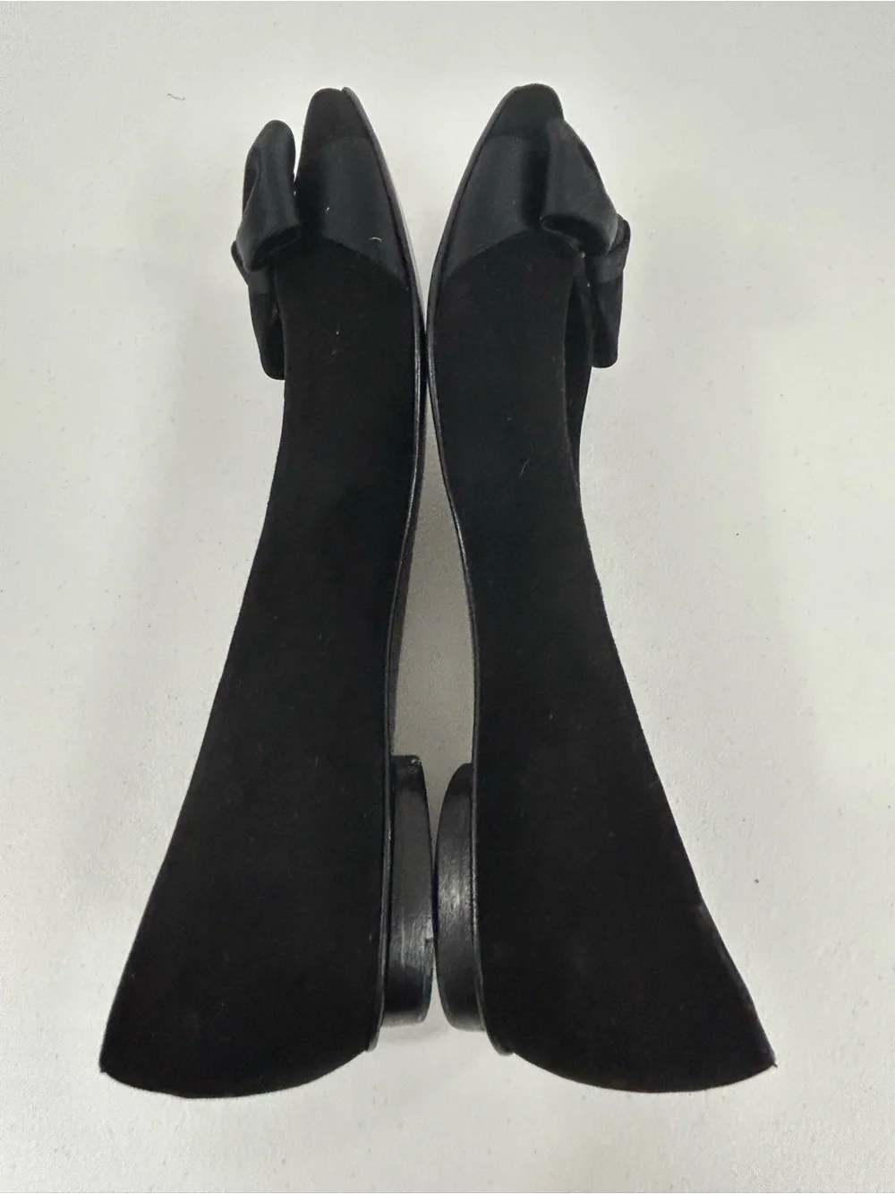 Stuart Weitzman cat never without